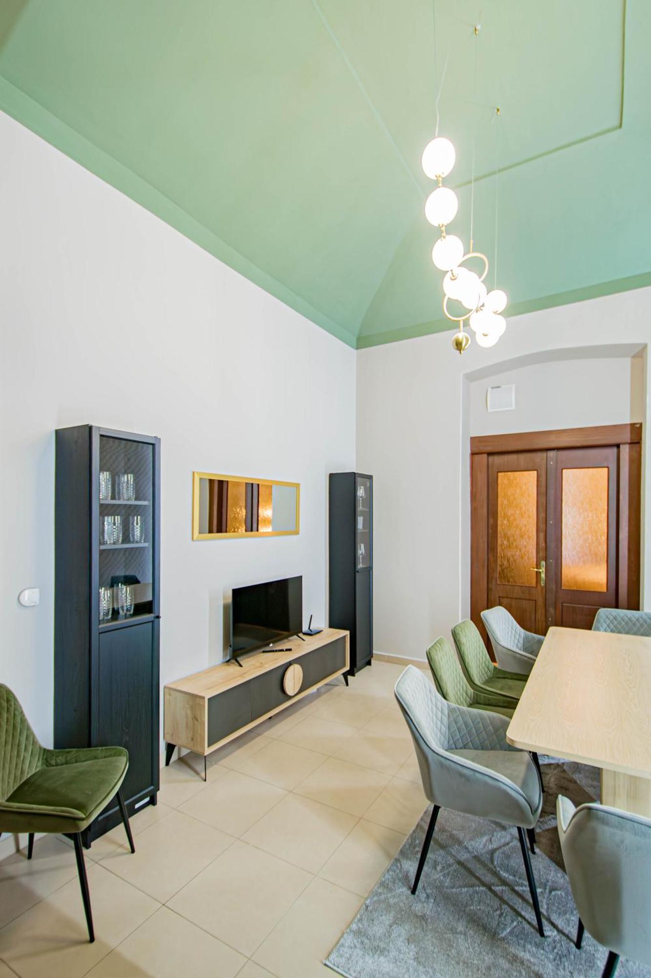 Magnificent With Sauna And Billiards Apartmán *