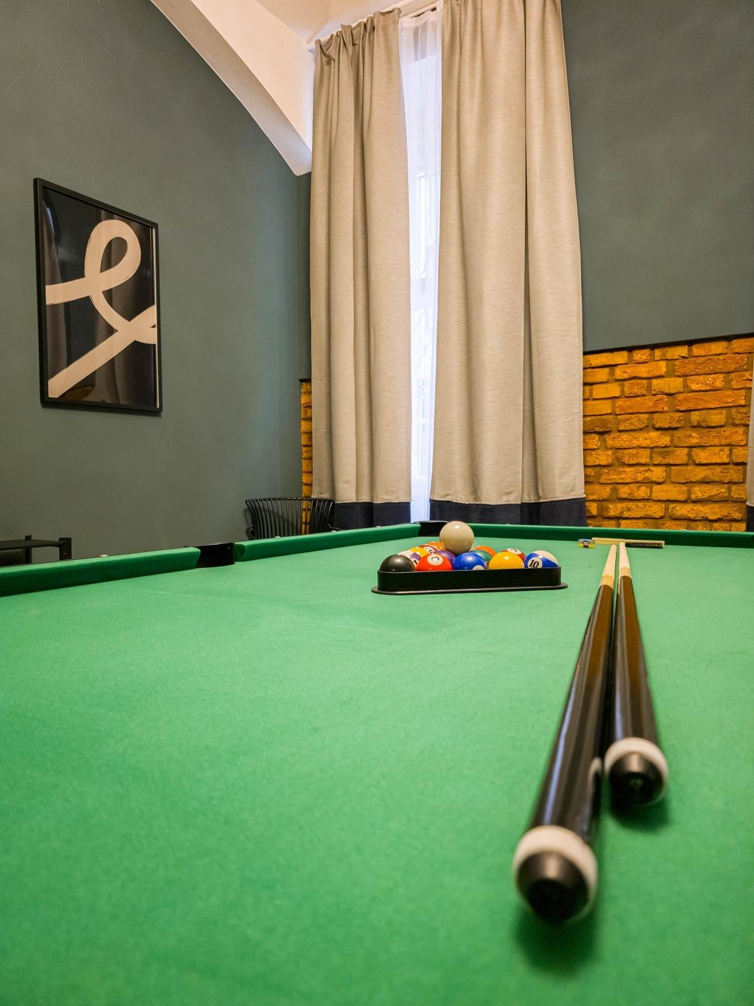 Apartmán Magnificent With Sauna And Billiards *