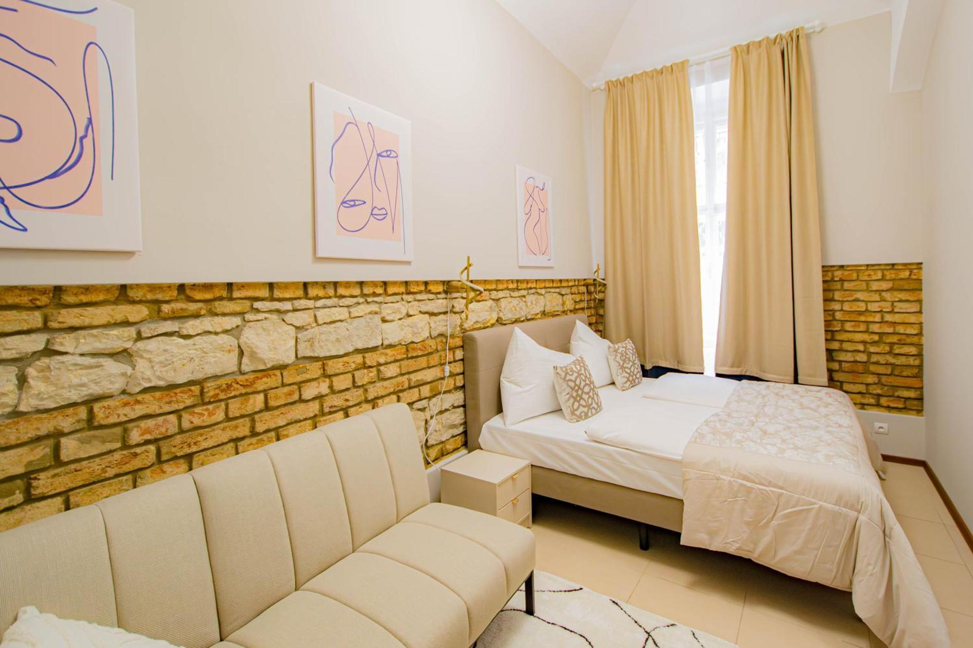 Magnificent With Sauna And Billiards *