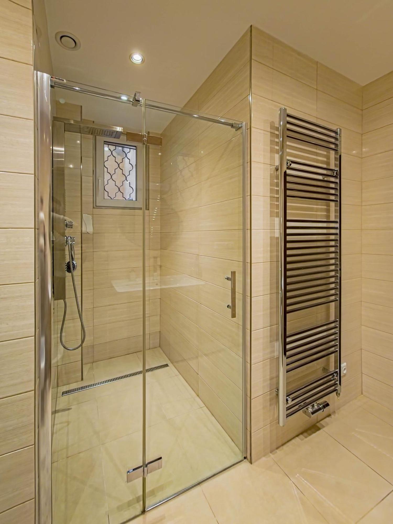 Magnificent With Sauna And Billiards Praga